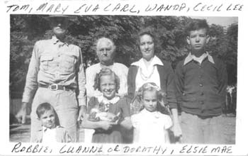 38.1 Tom, Eva & grandkids